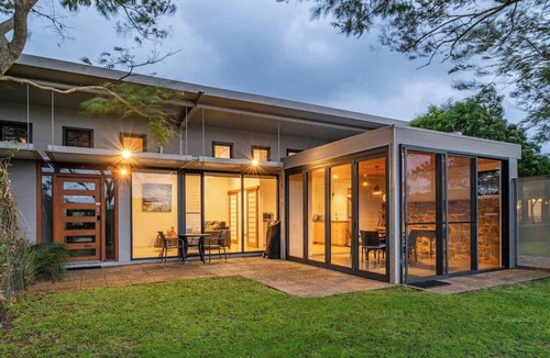 Yallingup Cabin | Petra Olive 4
