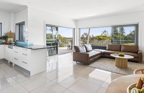 Yamba Apartment | Pilotage 1 - Elevated Yamba Escape with River, Ocean & Sunset Views - Holiday Yamba