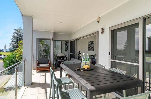 Yamba Apartment | Pilotage 3 - Lighthouse Views & Coastal Living in the Heart of Yamba - Holiday Yamba