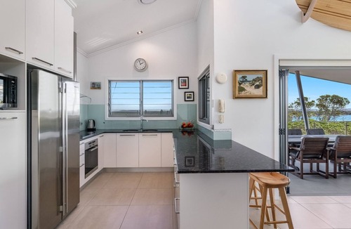 Yamba Apartment | Pilotage 4 - Luxury Ocean and River View Penthouse - Holiday Yamba