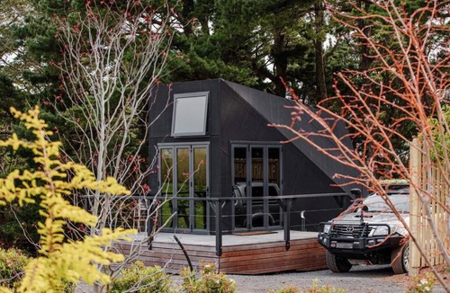 Glenquarry House | Pine Forest Luxury Tiny Cabins