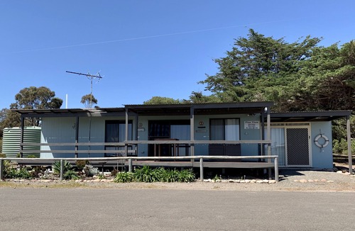 Emu Bay House | Pine View Holiday Rental -Emu Bay