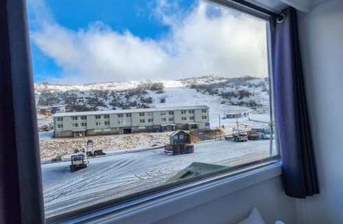 Perisher Valley Cabin | Pipers Lodge