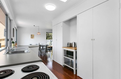 Peregian Beach House | Plover's Cottage Peregian Beach