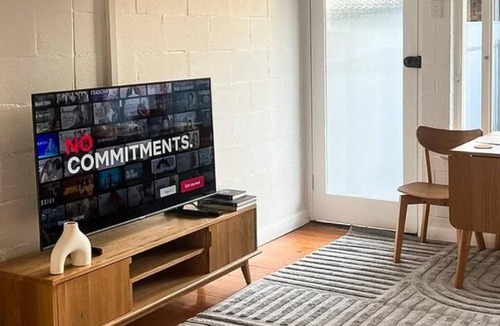 Plympton House | Plympton Hideaway - Minutes to the Beach and City