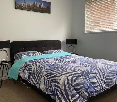 Elwood Apartment | Poets Retreat