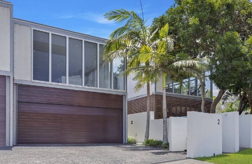 Avoca Beach Apartment | Point Break - Metres to the Sand