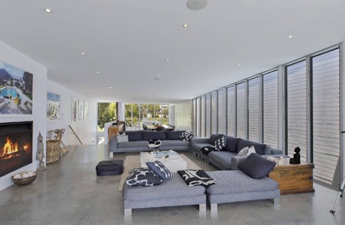 Avoca Beach Apartment | Point Break - Metres to the Sand