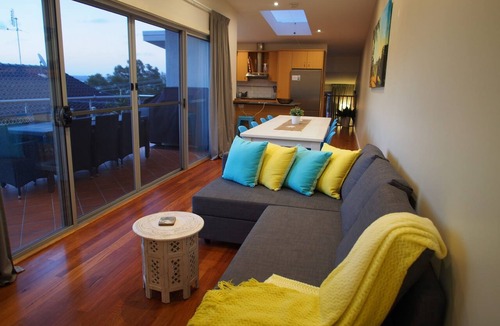 Nelson Bay House | Pollys' View Nelson Bay Water View Family Home
