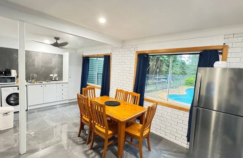 Marsden House | Pool House with 3 BDR 2 A/C