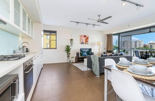 Darwin City Centre Apartment | Popular Waterfront Lagoon Views: great restaurants