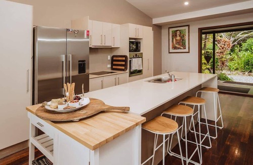 Craiglie House | Port Douglas Acreage - Ocean Views & Infinity Pool