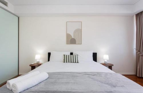 Fremantle Apartment | Portview 3BR King Beds Balcony & Pool