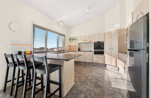 Potato Point House | POTATO GEM- Your next clifftop holiday