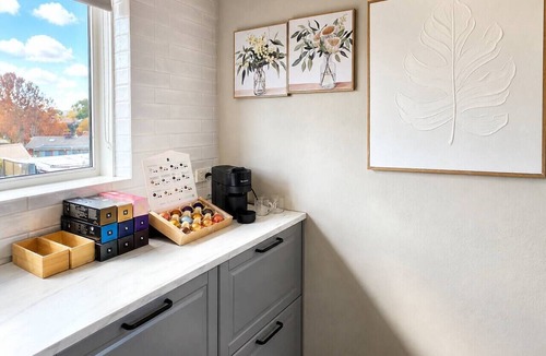 Queanbeyan House | "Premium 3BR Mt View Sleeps 8 15 min Canberra"
