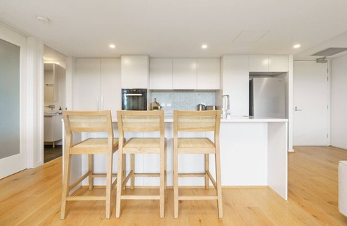 Campbell Apartment | Premium Apartment with Scenic Views near City