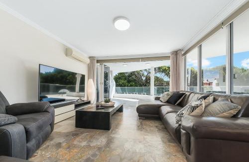 La Perouse Apartment | Premium Beachfront Stay, Space & Style APT