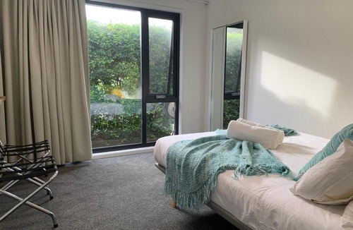 St. Georges Basin House | Premium Waterfront - Jervis Bay Area