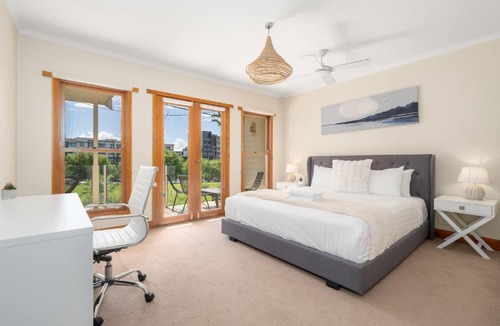 Geelong House | Premium Waterfront Stay in the heart of Geelong