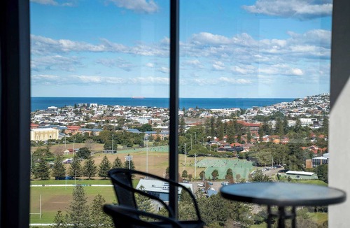 Newcastle West Apartment | Prestige 2BR Stay w/Ocean Views, Rooftop & Cinema