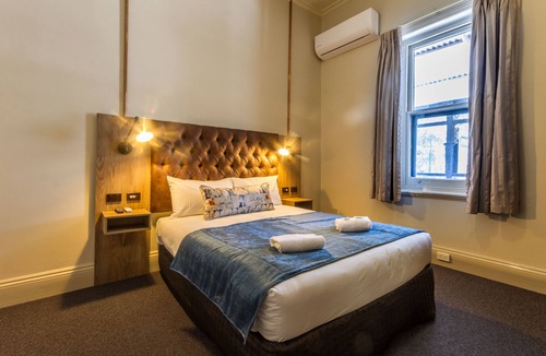 Mannum Hotel | Pretoria Hotel