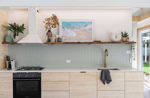 Kioloa Cottage | Pretty Beach Barn - Charming 2-Bedroom Barn by Beaches & National Park
