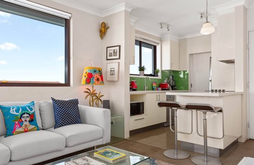 Maroubra Apartment | Pristine 2-Bed With Expansive Beach Views