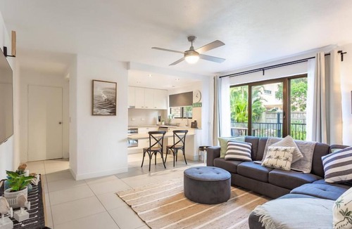 Maroochydore Apartment | Private and tranquil in the heart of Cotton Tree