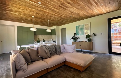 Margaret River Villa | Private coastal villa with traditional sauna located in a beautiful bush setting