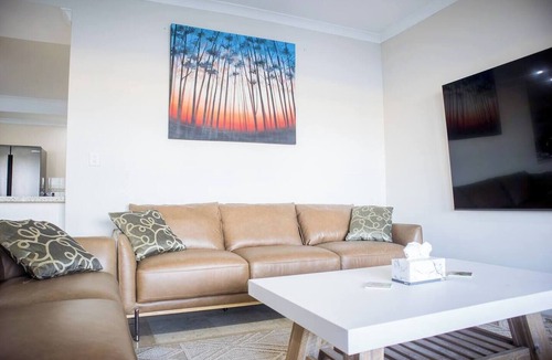 South Yunderup House | Private Waterfront Escape: Games Room & BBQ Area