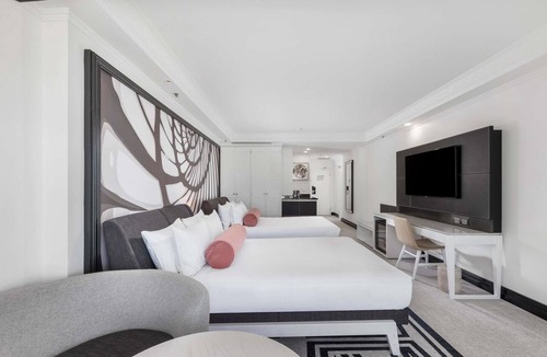Cairns Central Business District Hotel | Pullman Cairns International