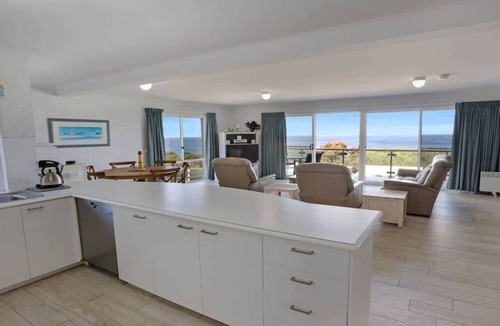 Tura Beach Apartment | Quarterdeck 3