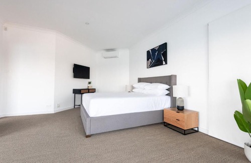 Queenscliff Apartment | Queenscliff Ocean Villa by onefinestay