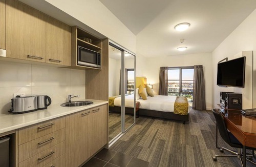 Tullamarine Apartment | Quest Melbourne Airport
