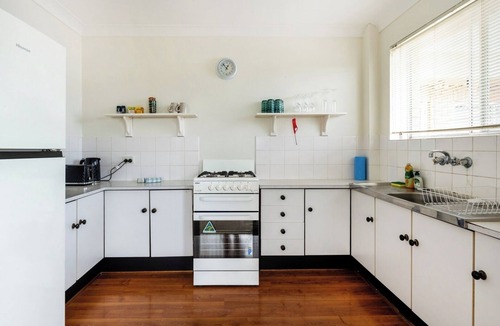 Bulimba Apartment | Quiet and Cosy Bulimba Escape