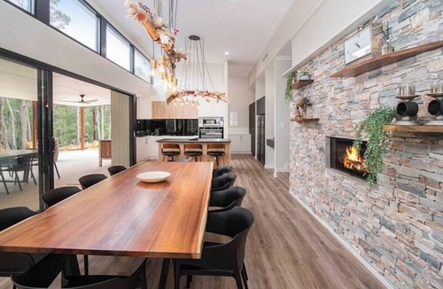 Wilyabrup House | Raffaele's Estate : private luxury holiday home in beautiful location.