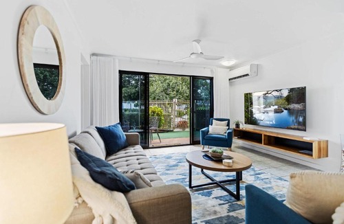 Cairns North Apartment | Rainforest and Reef Retreat Esplanade Ground Floor Apartment