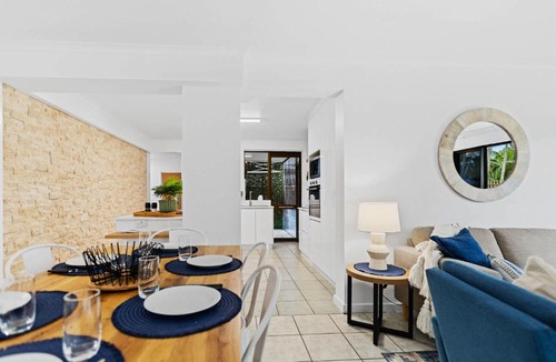 Cairns North Apartment | Rainforest and Reef Retreat Esplanade Ground Floor Apartment