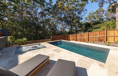 Boomerang Beach House | Rainforest Tranquility