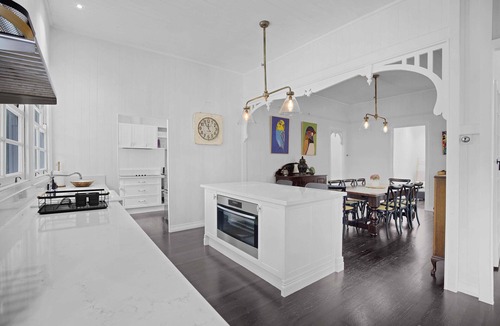 Witta House | Rambling Roses Summar