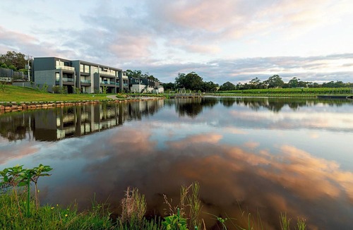 Coldstream Hotel | Re'em Yarra Valley
