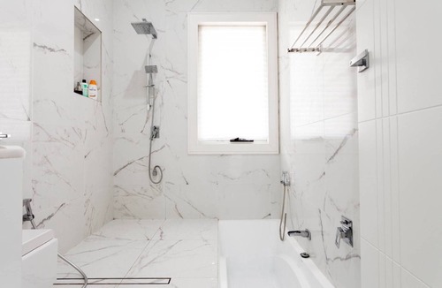 Bella Vista Apartment | Relax and Retreat Studio Flat