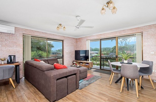 North Haven Apartment | Relax @ Riverview - 2 bedroom unit in North Haven, close to river and Bowling Club