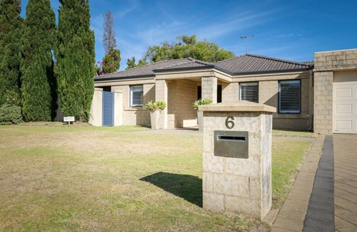 Geographe House | Relax to the Max - Pet Friendly Beach Retreat