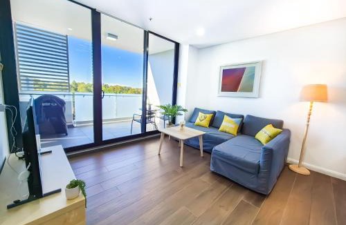 Sydney Olympic Park Apartment | Relaxing 1BR w Pools & SPA, Gym in Olympic Park