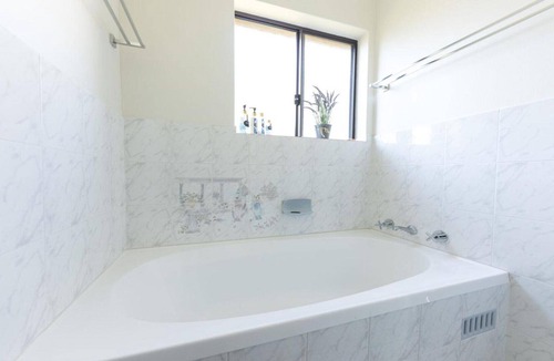 Forster Apartment | Renas Court 8 - This property is in wonderful location just across the road from Wallis Lake!
