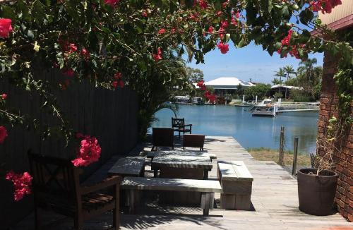 Mooloolaba House | Renovated Beach House in the Heart of Mooloolaba