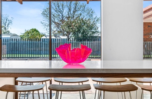 Yarrawonga House | Retreat House close to central Yarrawonga and the Splash Park.