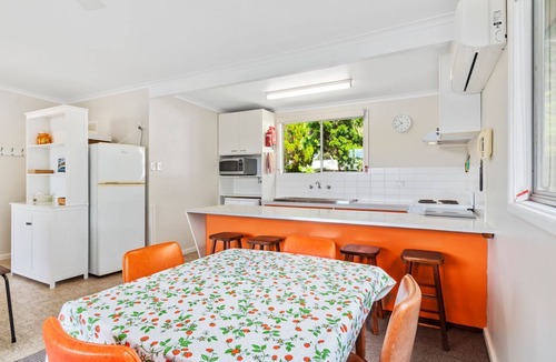 Manyana House | Retro Retreat Family Holiday Home away from Home