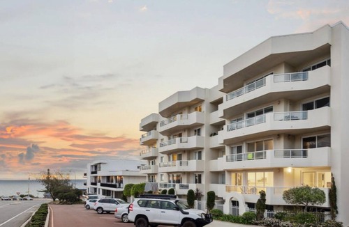Cottesloe Apartment | Ric's Cottesloe, Stunning, Parisian-inspired, beach-front living in Cottesloe